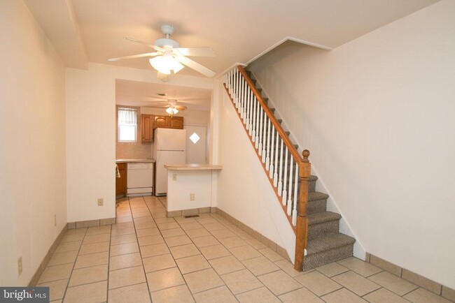 2516 E Auburn St in Philadelphia, PA - Building Photo - Building Photo