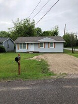 3313 Maple Ave in Greenville, TX - Building Photo