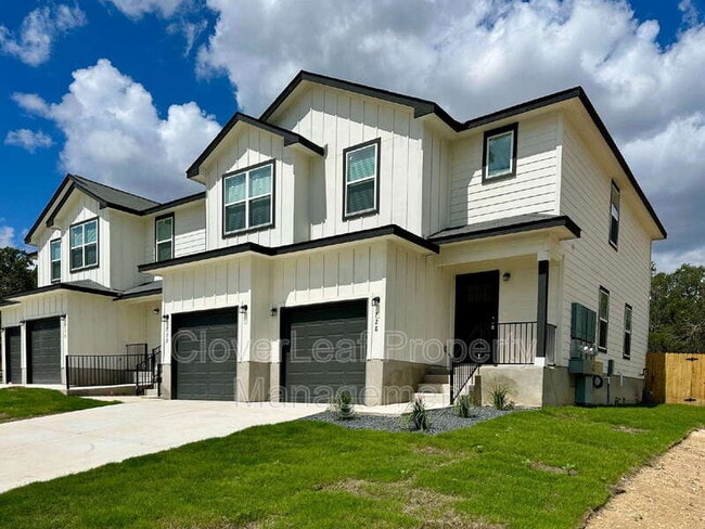 732 Abigail Aly in San Antonio, TX - Building Photo - Building Photo