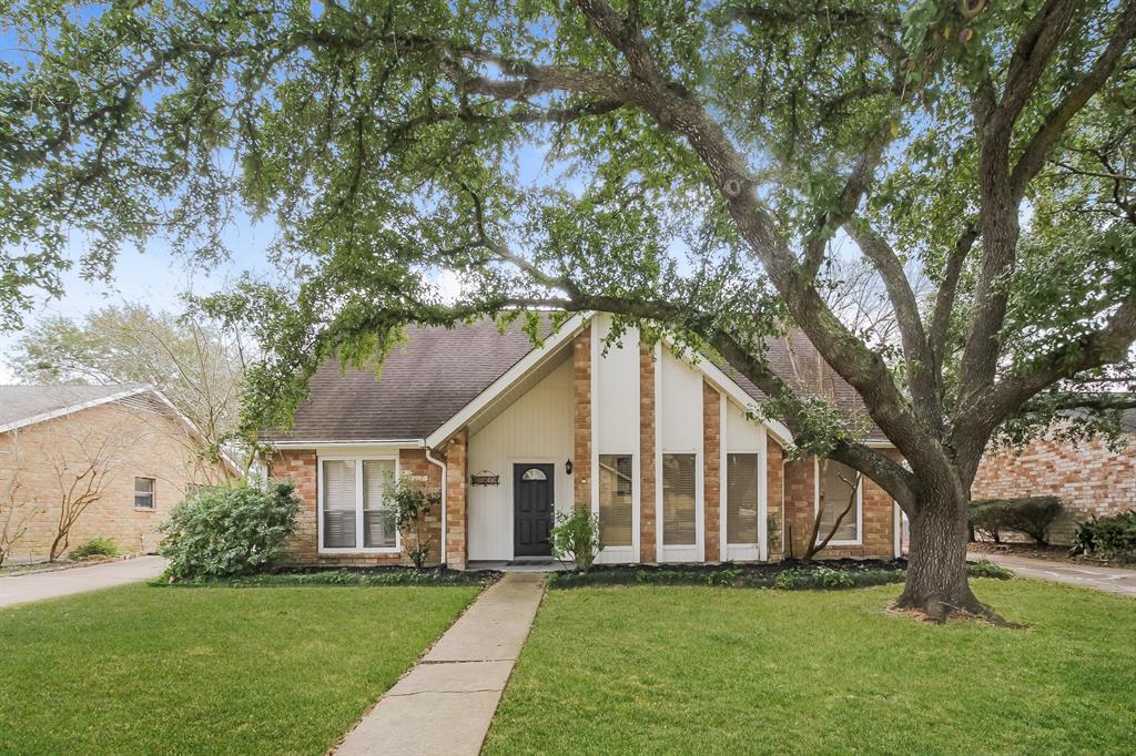 21419 Park Willow Dr in Katy, TX - Building Photo
