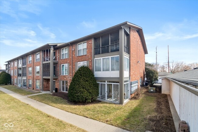 property at 5034 Allisonville Rd