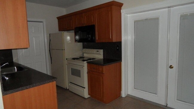 property at 700 N 70th Ave