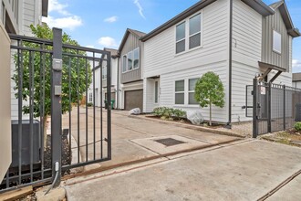 6719 Allegheny St in Houston, TX - Building Photo - Building Photo