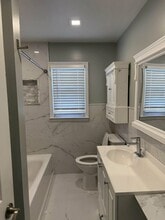 67 Country Village Rd in Jersey City, NJ - Building Photo - Building Photo