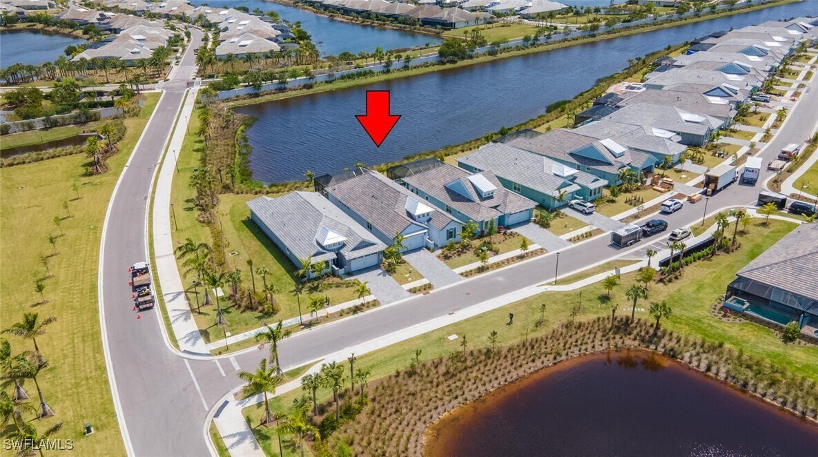 8754 Calypso Ct in Naples, FL - Building Photo