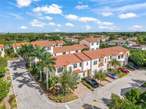 20927 NW 1st Ct in Pembroke Pines, FL - Building Photo - Building Photo