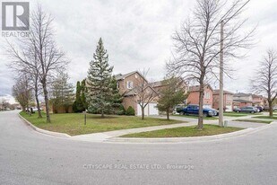 3207 Pebblewood Rd in Mississauga, ON - Building Photo