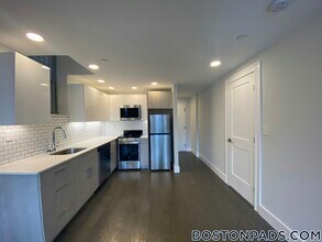 98 Queensberry St in Boston, MA - Building Photo - Building Photo