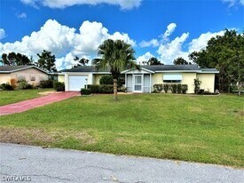 223 Punta Alta Ct in Lehigh Acres, FL - Building Photo