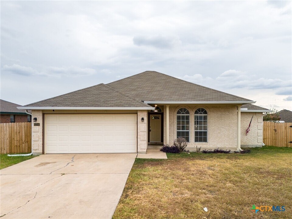 5206 Morning Glen Ln in Killeen, TX - Foto de edificio