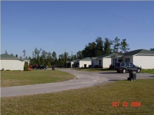 2423 Standfast Ln in Marianna, FL - Building Photo