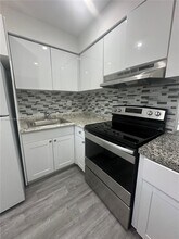 2800 NE 203rd St in Miami, FL - Building Photo - Building Photo