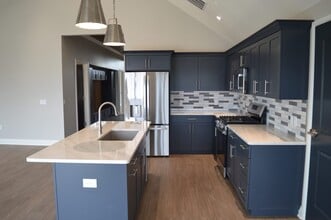 100 S Washington St, Unit 1 in Mount Horeb, WI - Building Photo - Building Photo