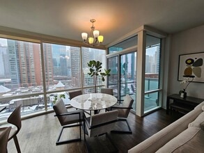 505 N McClurg Ct, Unit 1205 in Chicago, IL - Building Photo - Building Photo