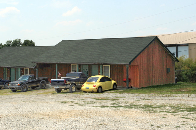 5000 Little Mount Rd in Taylorsville, KY - Building Photo - Building Photo