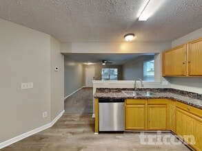 135 Nacoochee Way in Canton, GA - Building Photo - Building Photo