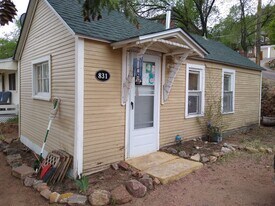 831 Midland Ave in Manitou Springs, CO - Building Photo