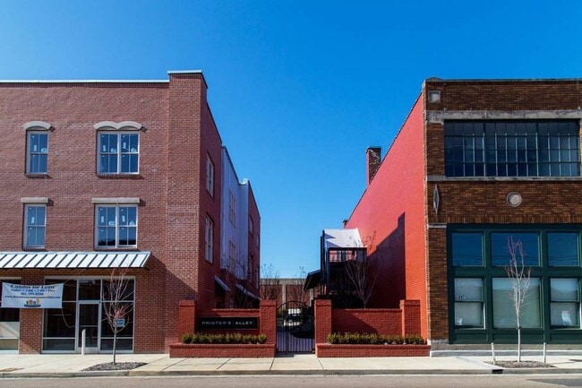 Printer's Alley Lofts in Memphis, TN - Foto de edificio - Building Photo