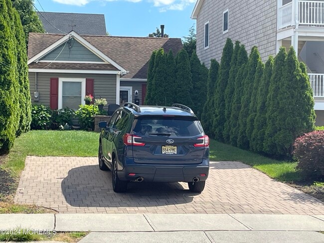 217 Newark Ave in Bradley Beach, NJ - Building Photo - Building Photo