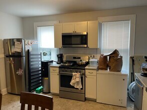 45 Randolph St in Stratford, CT - Building Photo - Building Photo