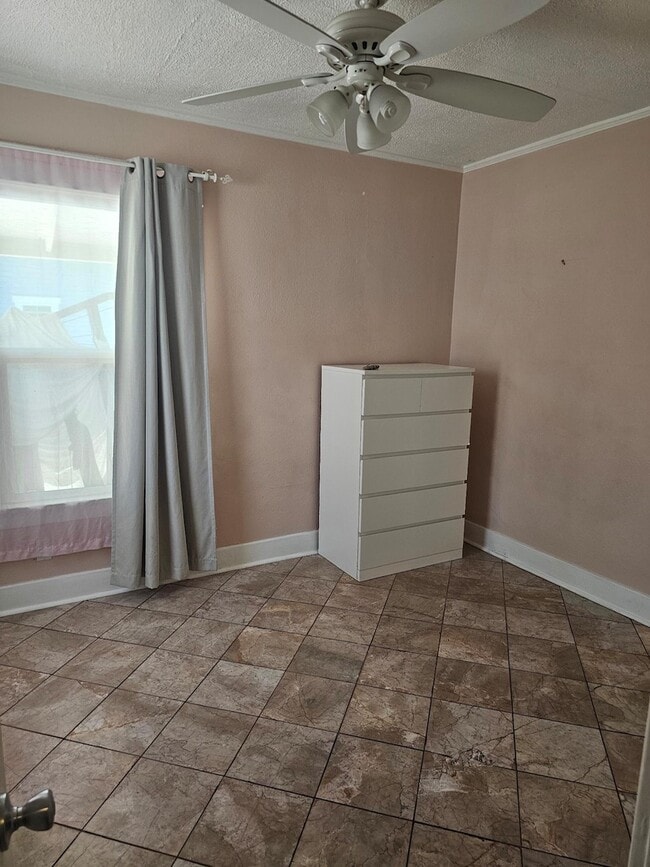 1321 N Durant St in Santa Ana, CA - Building Photo - Building Photo