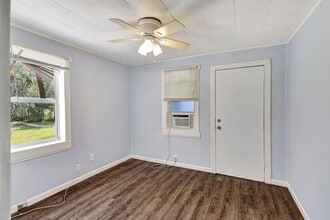 922 SE Bayou Ave in Stuart, FL - Building Photo - Building Photo