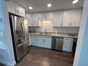 4501 15th Ave SE in Lacey, WA - Building Photo - Building Photo