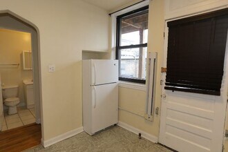 4416 N Wolcott Ave, Unit A2 in Chicago, IL - Building Photo - Building Photo
