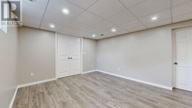 127 Moffatt St in St Catharines, ON - Building Photo - Building Photo