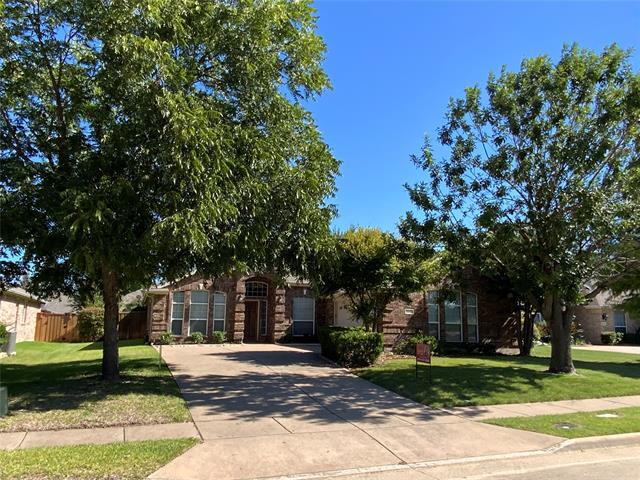 15555 Appaloosa Dr in Frisco, TX - Building Photo