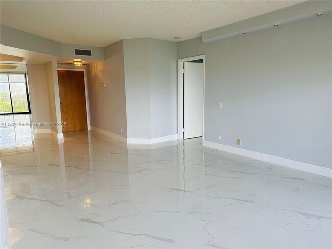 property at 3640 Yacht Club Dr
