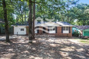 1859 Woodsboro Dr in Columbia, SC - Building Photo