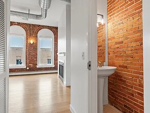 547 Congress St in Portland, ME - Building Photo - Building Photo