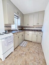 806 8th St N in Wahpeton, ND - Foto de edificio - Building Photo