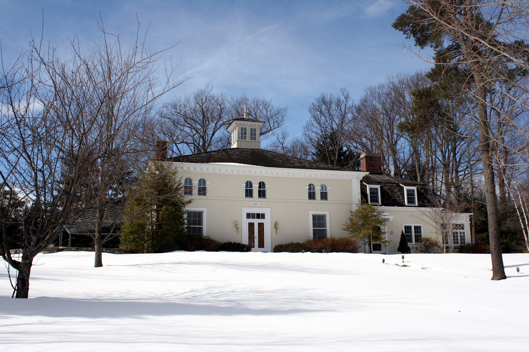 59 Torrington Rd in Litchfield, CT - Building Photo