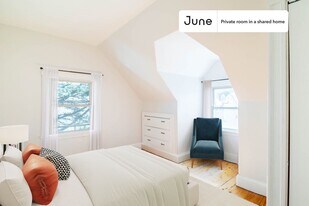 45 Montcalm Ave in Boston, MA - Building Photo