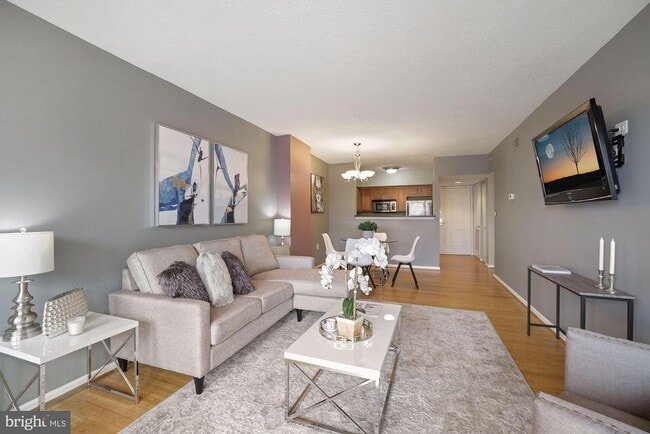 property at 1001 N Randolph St