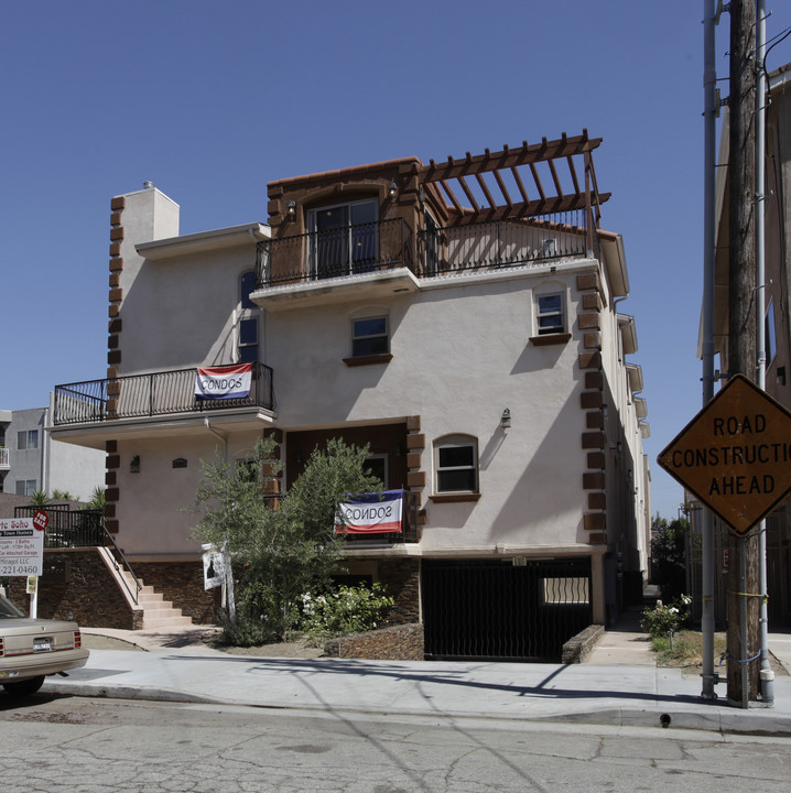 Arte Soho Luxury Town Homes in North Hollywood, CA - Building Photo