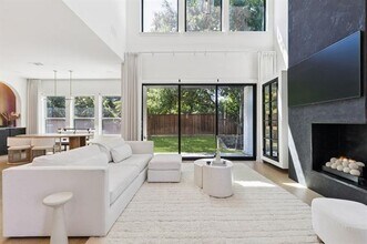 3404 Evening Petal Ln in Dallas, TX - Building Photo - Building Photo