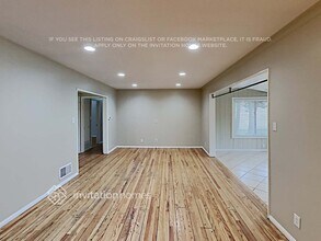 15042 Romar St in Los Angeles, CA - Building Photo - Building Photo
