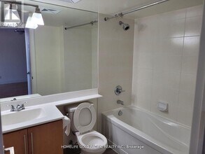 23 Cox Blvd in Markham, ON - Building Photo - Building Photo