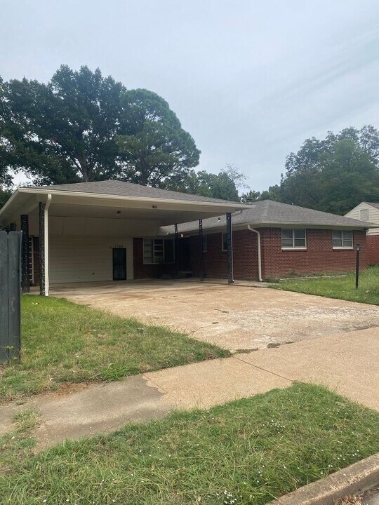 1380 Railton Rd in Memphis, TN - Building Photo