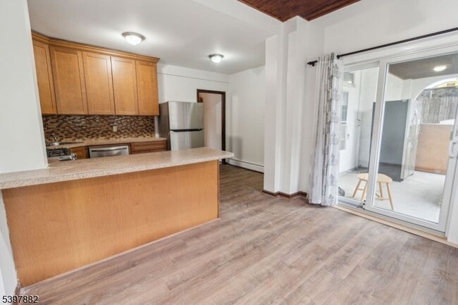 310 Paterson Plank Rd in Jersey City, NJ - Building Photo - Building Photo