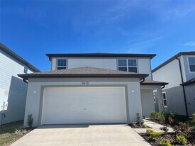 9675 Rally Spring Lp in Wesley Chapel, FL - Building Photo