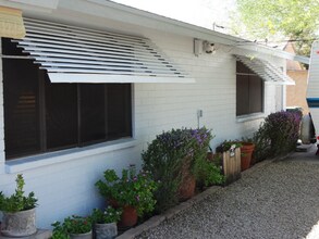 9213 North 11th St in Phoenix, AZ - Building Photo - Building Photo