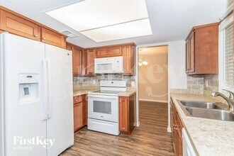 6328 Toyota Dr in Jacksonville, FL - Building Photo - Building Photo