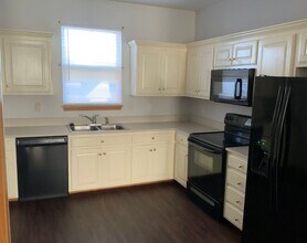 21680 W 124th St in Olathe, KS - Building Photo - Building Photo