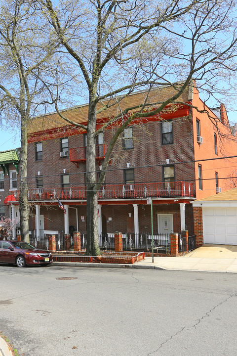 119 W 227th St in Bronx, NY - Building Photo