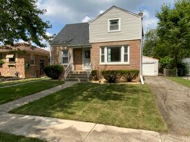 228 E 141st St in Dolton, IL - Building Photo