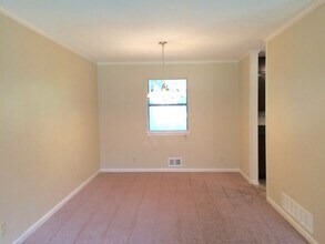 846 Raintree Way SE in Conyers, GA - Foto de edificio - Building Photo